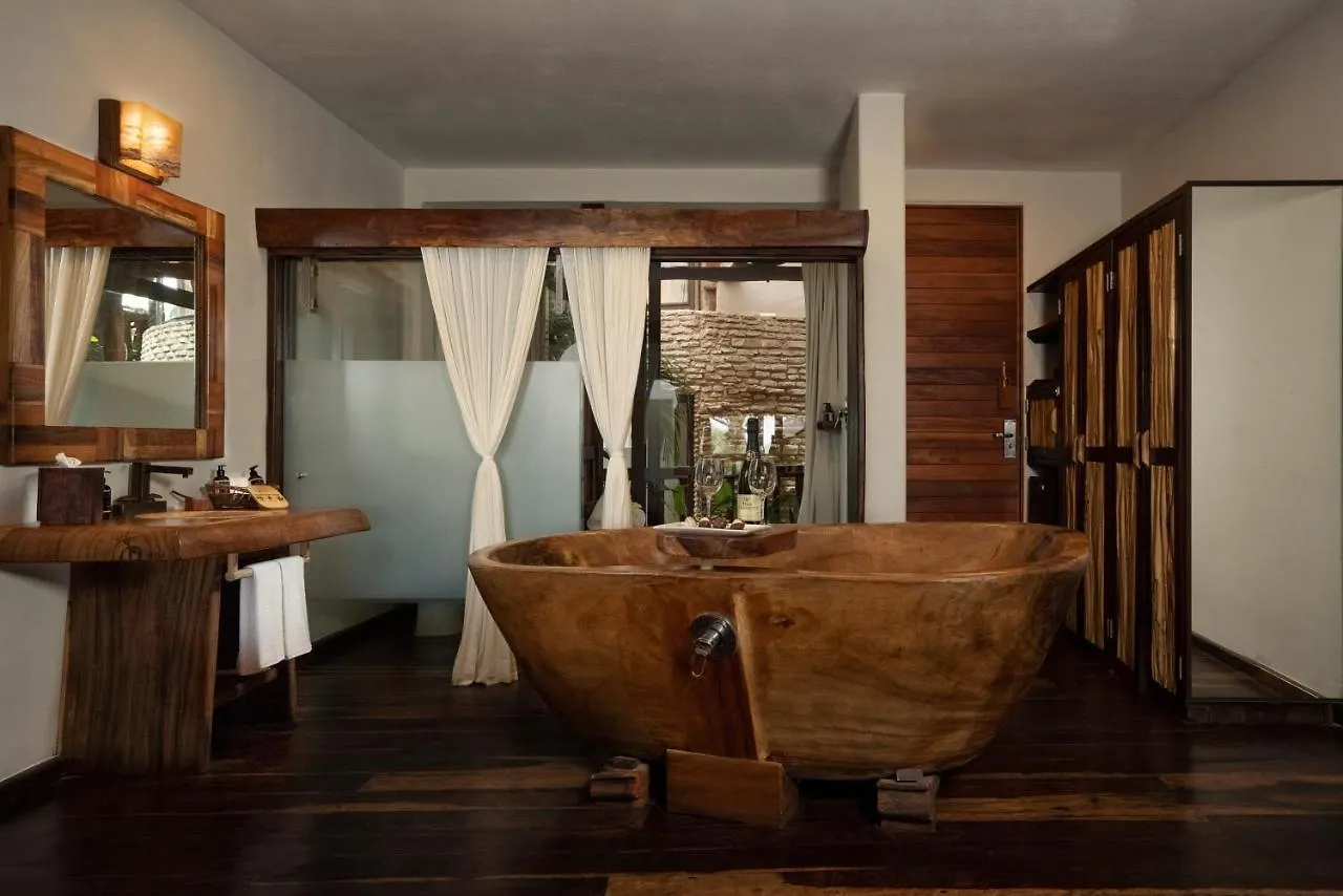 Kanan Tulum Treehouse, Rooftop, Beach Club & Spa - Adults Only 3*,